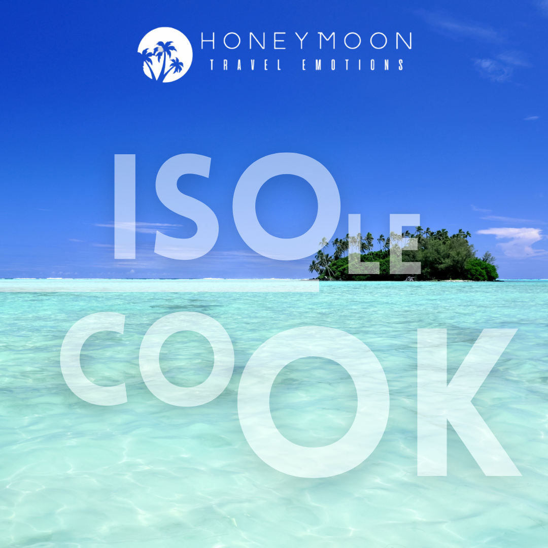 Spiaggia tropicale di Rarotonga, tra palme, sabbia bianca e acque cristalline delle Isole Cook.