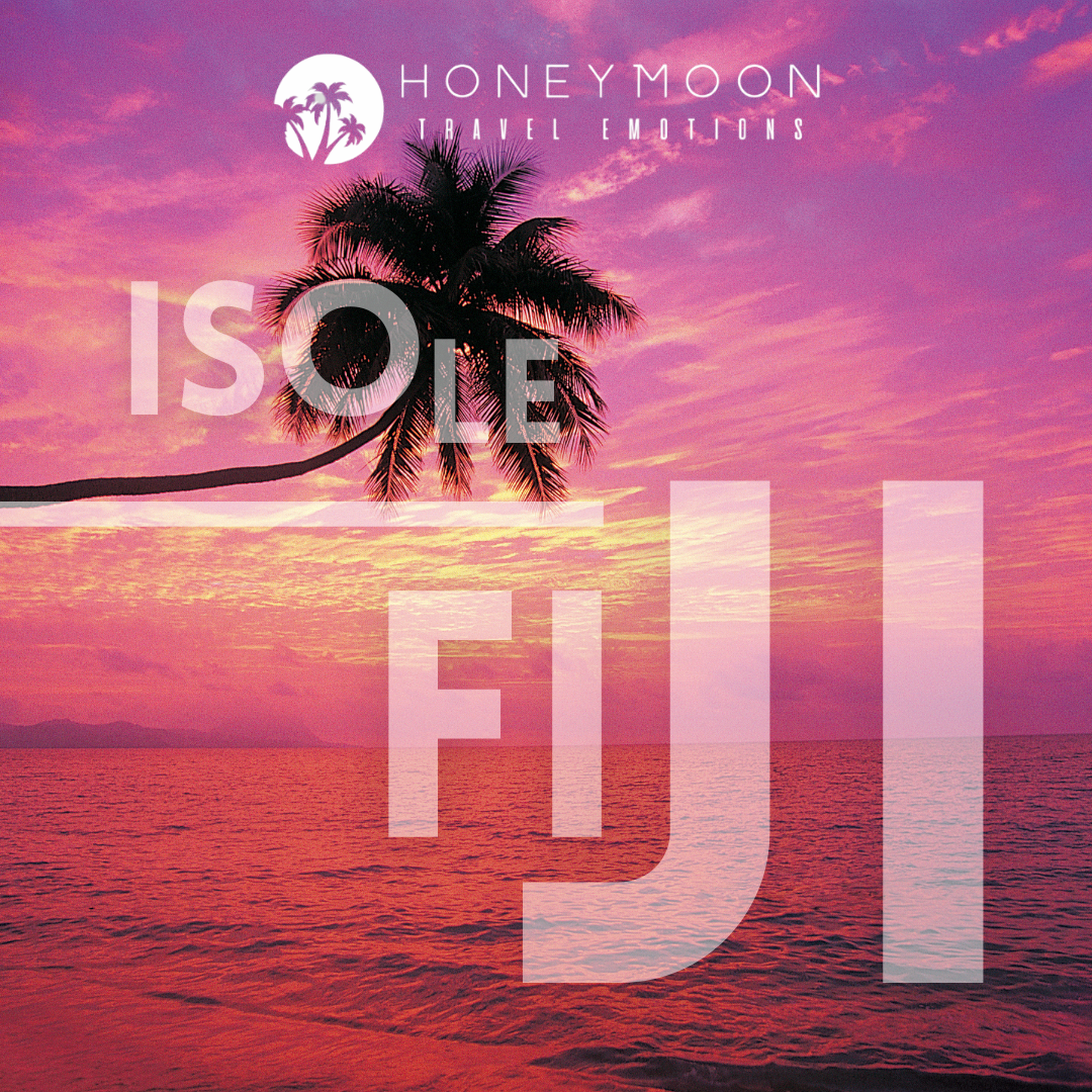 Tramonto tropicale sul mare delle Fiji.